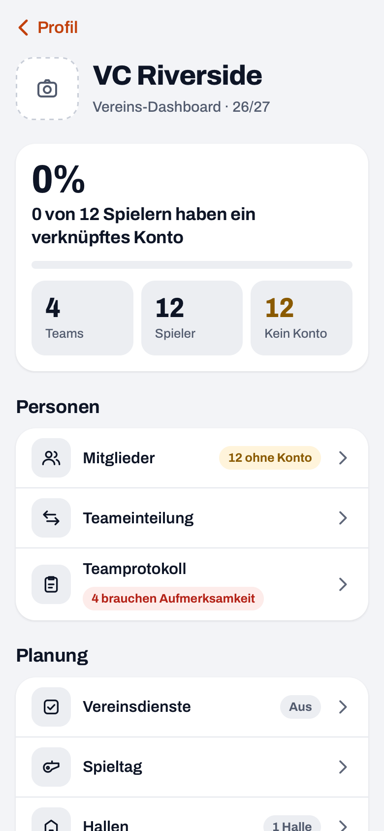 Vereins-Dashboard in Koach mit den Kacheln Teams, Spieler und Kein Konto und unter Planung Vereinsdienste und Spieltag