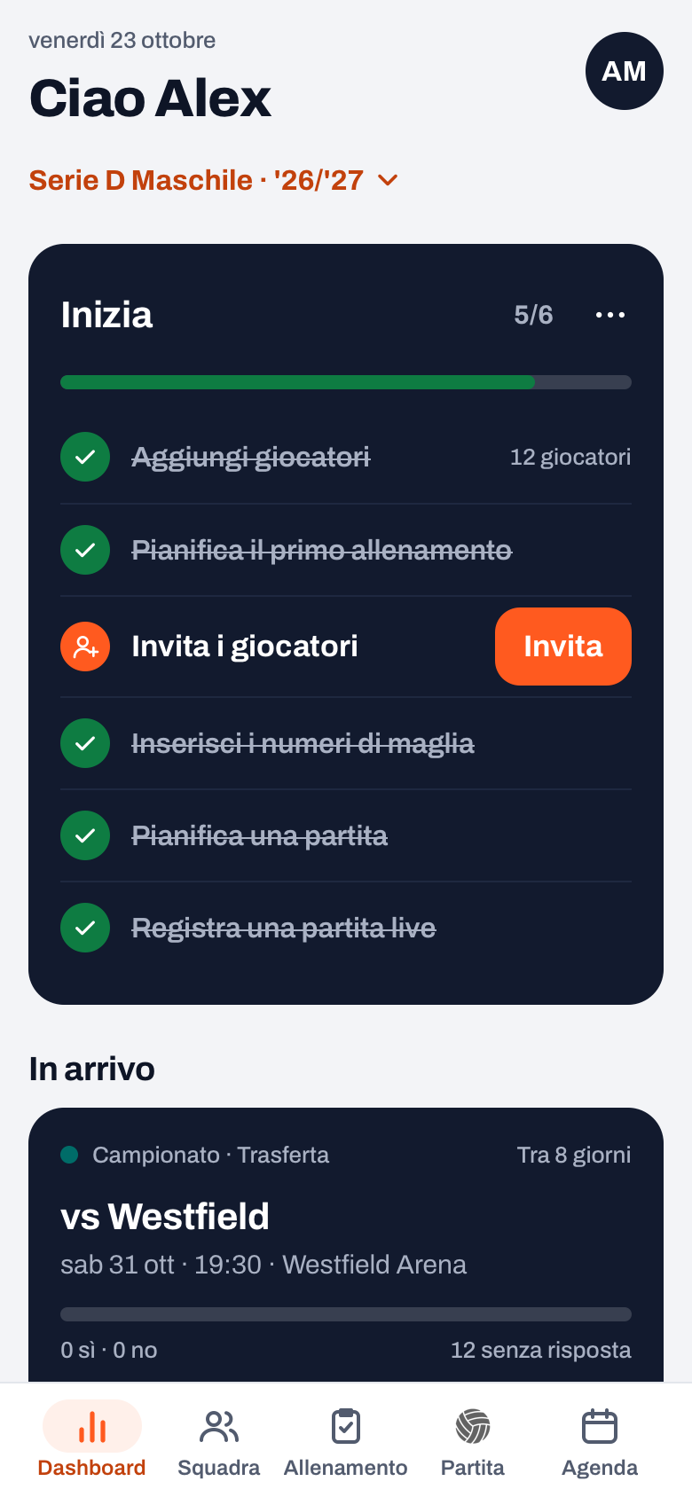 Dashboard di un allenatore in Koach con sotto il saluto il pulsante con squadra e stagione, la scheda Inizia e In arrivo