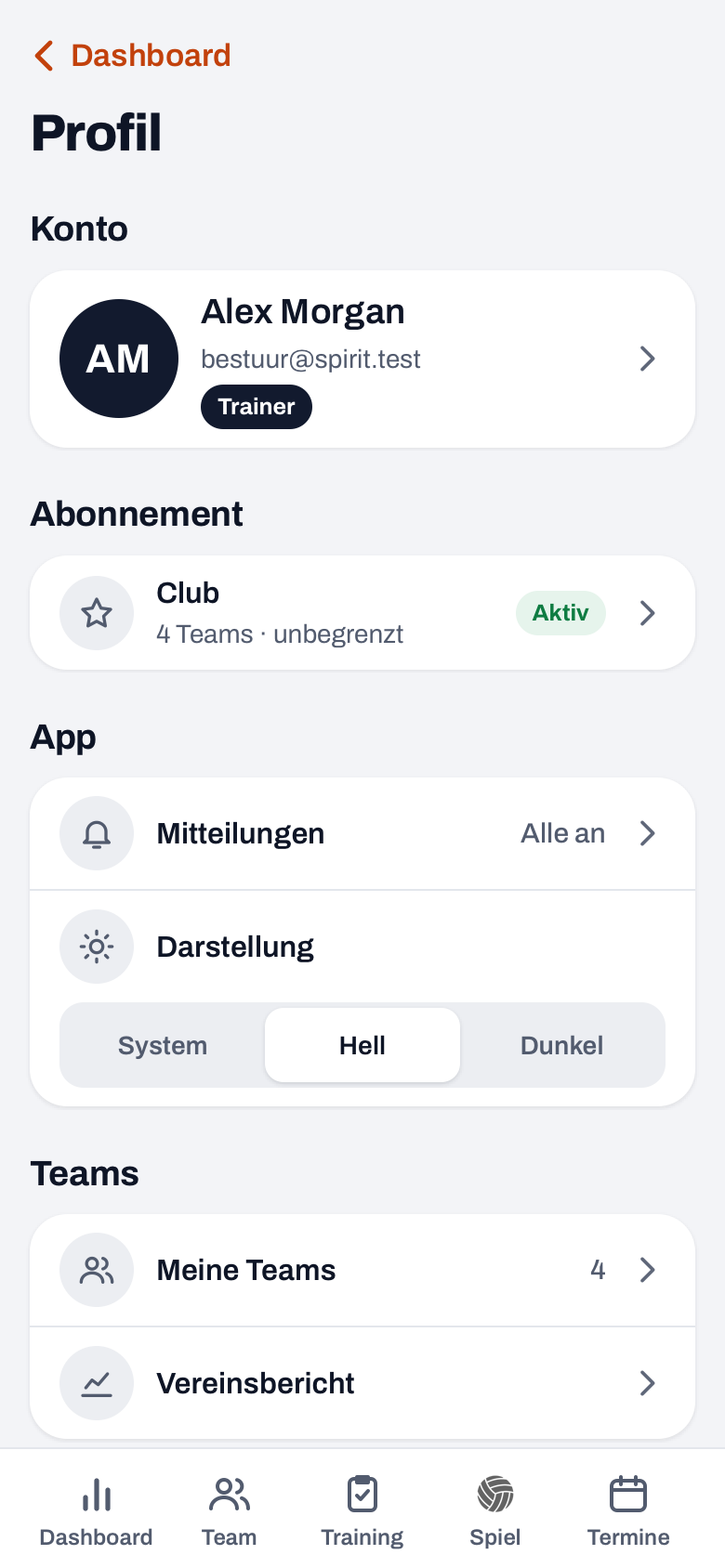 Profil in Koach mit den Gruppen Konto, Abonnement, App mit Mitteilungen und Darstellung, und Teams mit Meine Teams