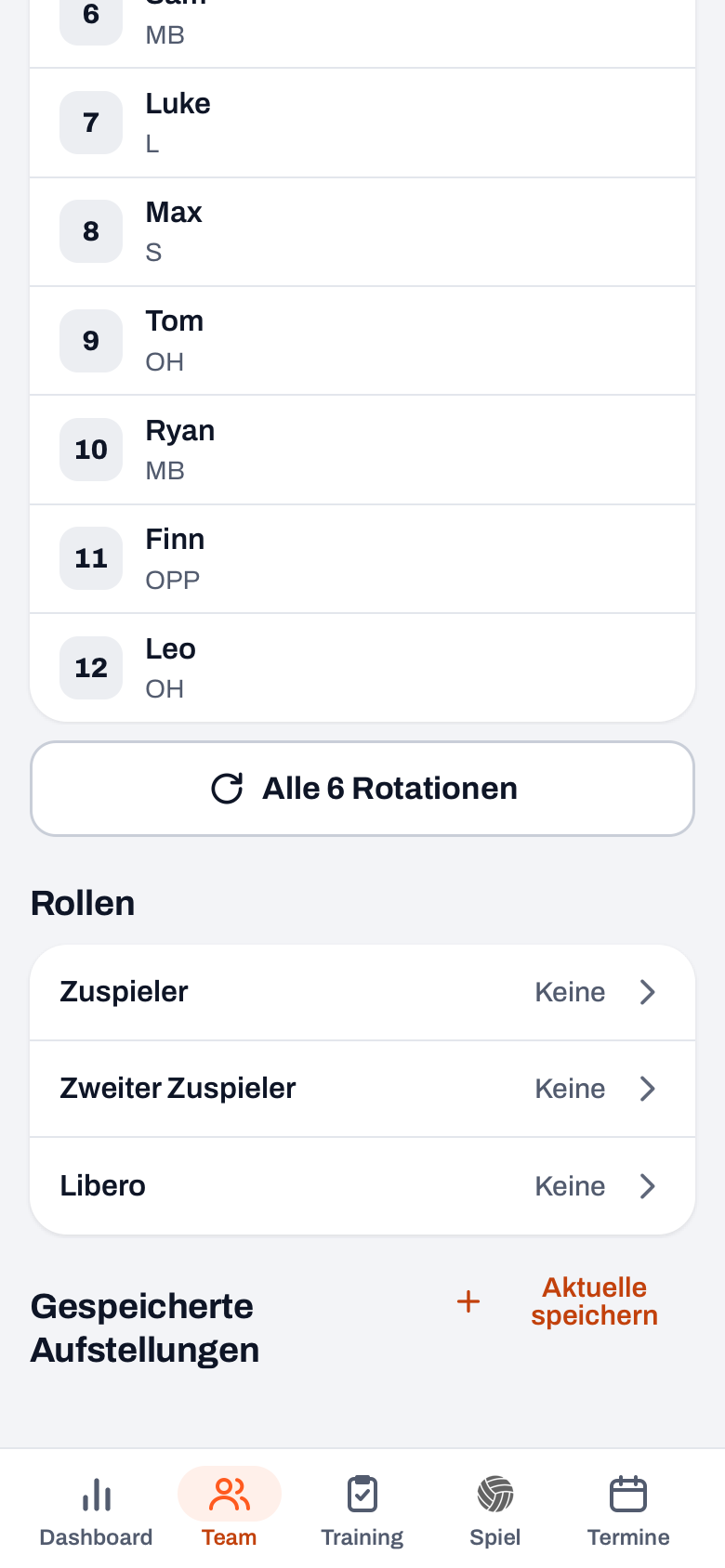 Das Segment Aufstellungen in der Koach-App: die Bank, der Knopf Alle 6 Rotationen und die Rollen Zuspieler, Zweiter Zuspieler und Libero