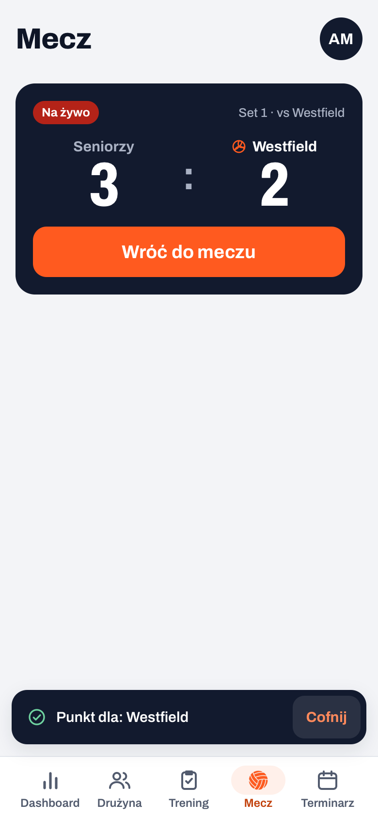 Zakładka Mecz z kartą Na żywo, Set 1 vs Westfield, wynikiem trwającego seta i pomarańczowym przyciskiem Wróć do meczu