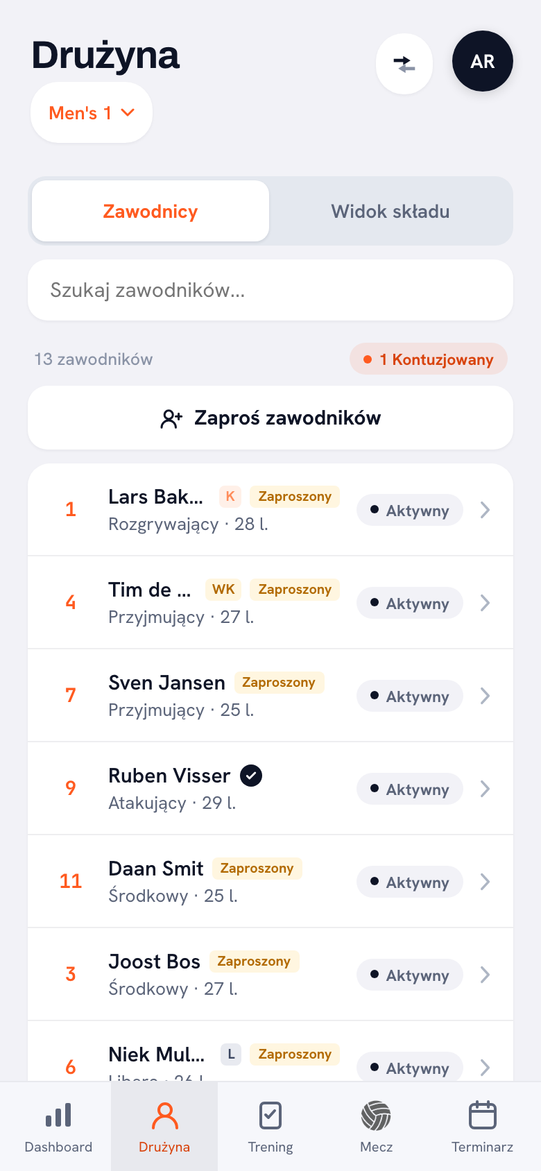 Ta sama plansza ustawienia z jednym zapisanym składem na dole o nazwie Basis, z przyciskiem edycji i krzyżykiem obok, przy przycisku do zapisania bieżącego ustawienia.