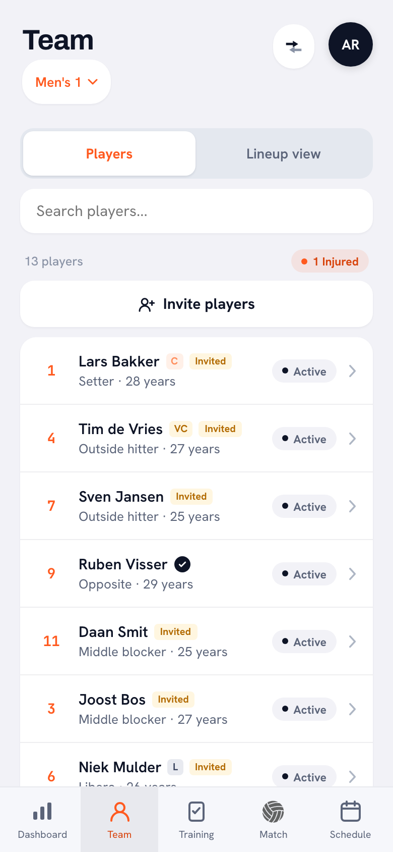 The player list with a label on each player: invited or linked, active or injured, and a button at the top to invite players.