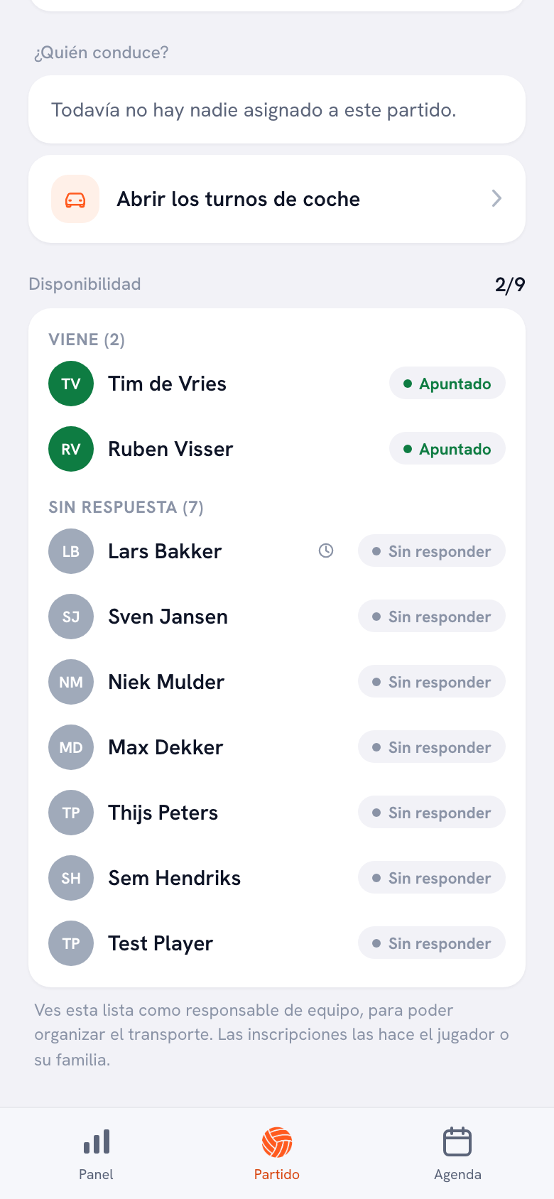 La pestaña de partido tal y como la ve un padre o una madre de equipo, con la lista de inscripciones del equipo y el botón para abrir los turnos de coche