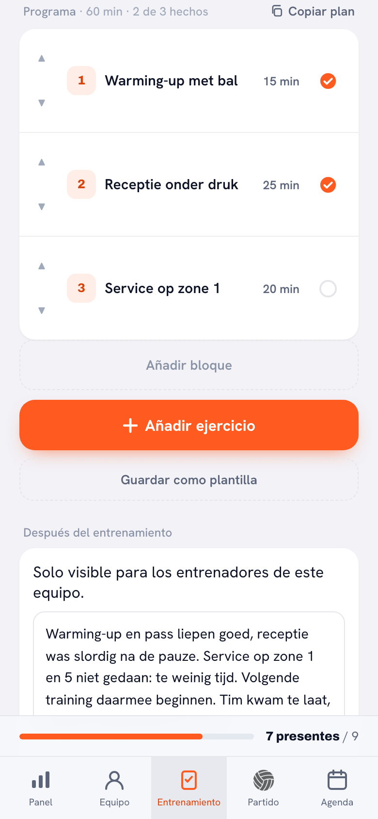El programa de un entrenamiento con tres bloques: un calentamiento de 15 minutos y un bloque de recepción de 25 minutos, los dos con una marca naranja, y un bloque de saque de 20 minutos con el círculo vacío. Arriba pone Programa · 60 min · 2 de 3 hechos.