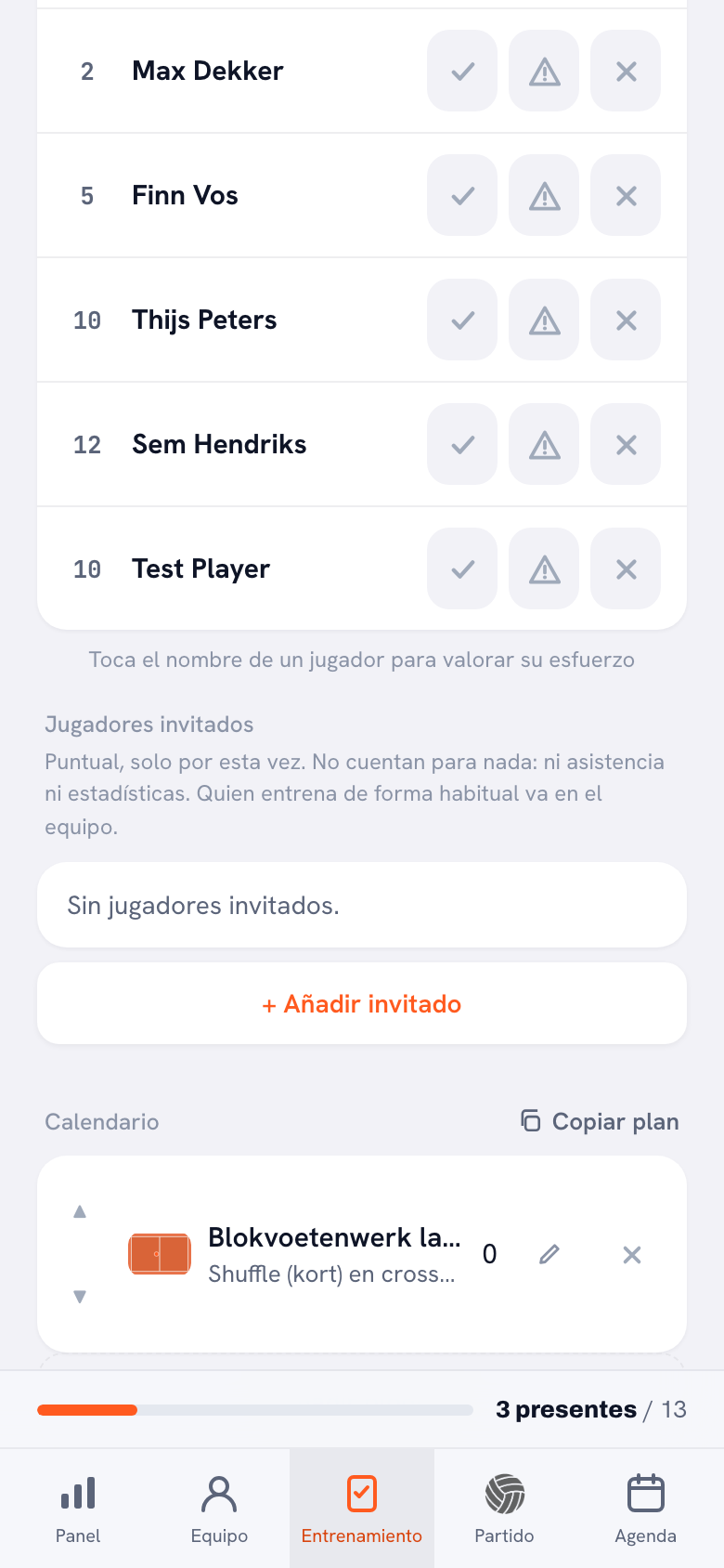 El bloque de jugadores invitados debajo de la lista de asistencia de un entrenamiento, con la frase de que no cuentan para nada y, debajo, el botón para añadir uno.